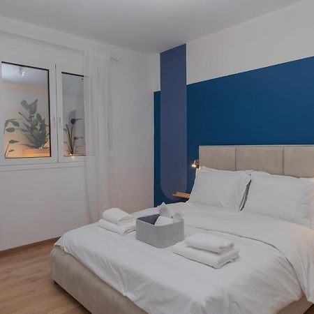 Sis Urban Apartments Атина Екстериор снимка