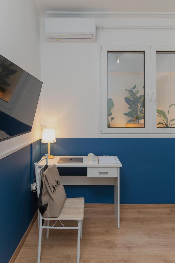 Sis Urban Apartments Атина Екстериор снимка
