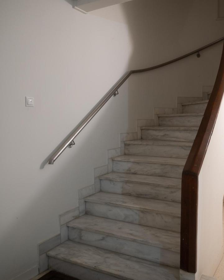 Sis Urban Apartments Атина Екстериор снимка