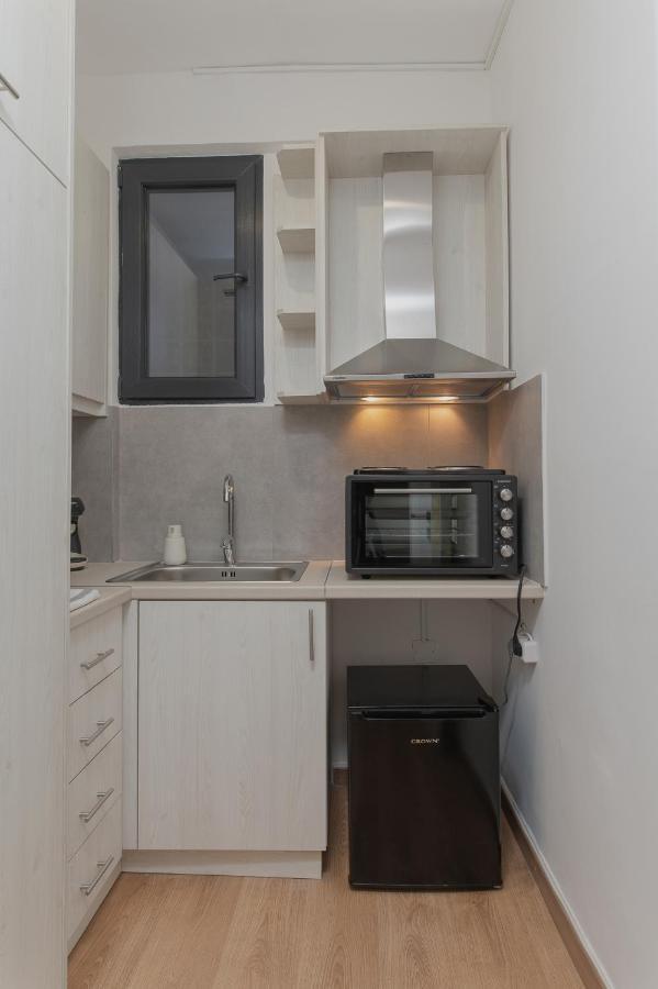 Sis Urban Apartments Атина Екстериор снимка